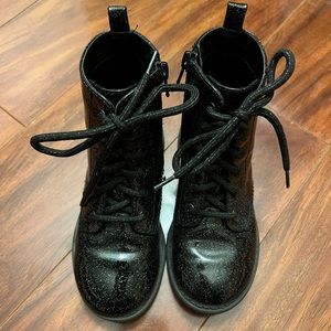 Wonder Nation Toddler Girl Patent Lace-up
Fashion Boot, Size 11, Black